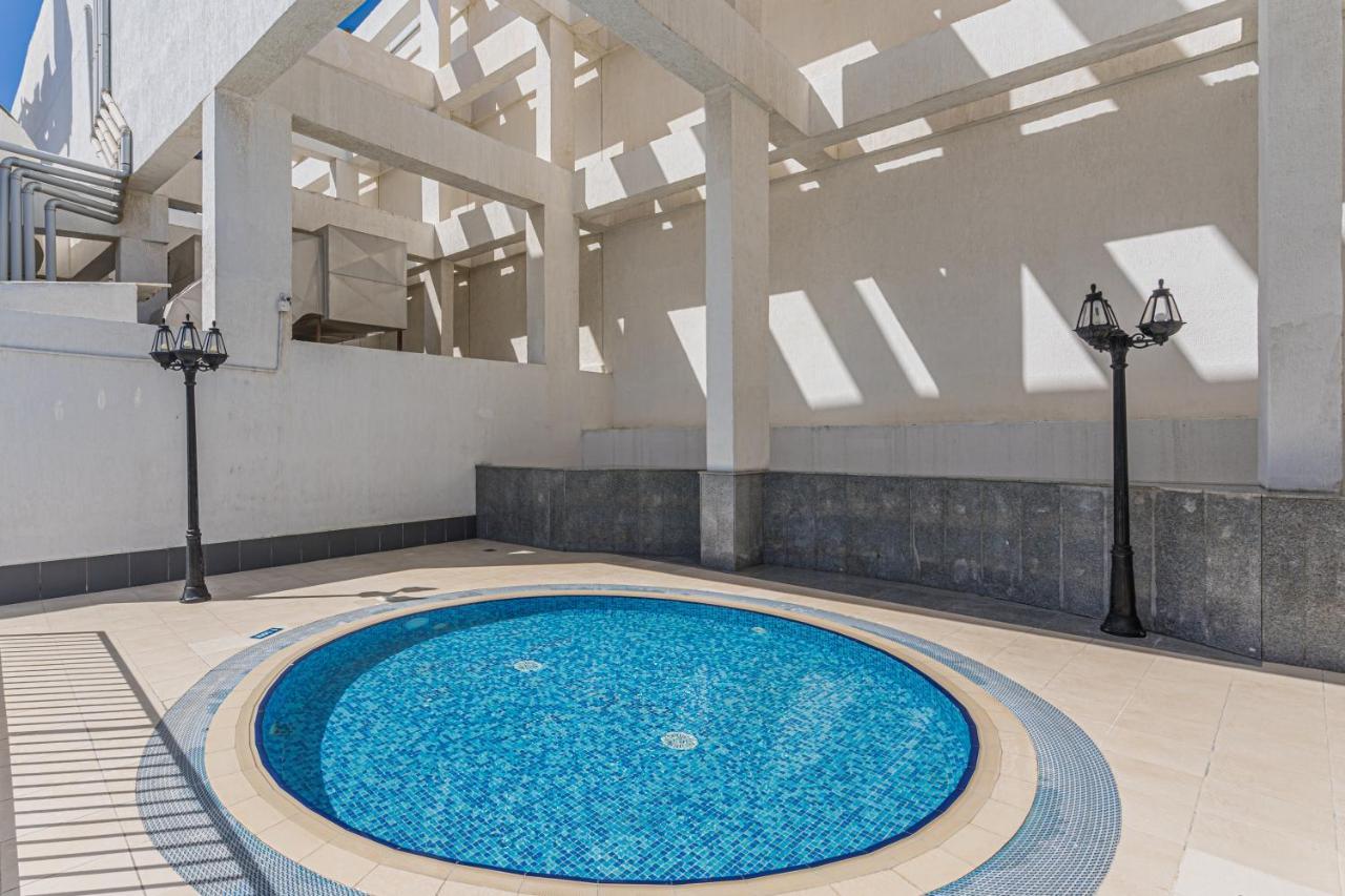 Higuests - Spacious Studio With City Views Near Dubai Mall Exterior foto